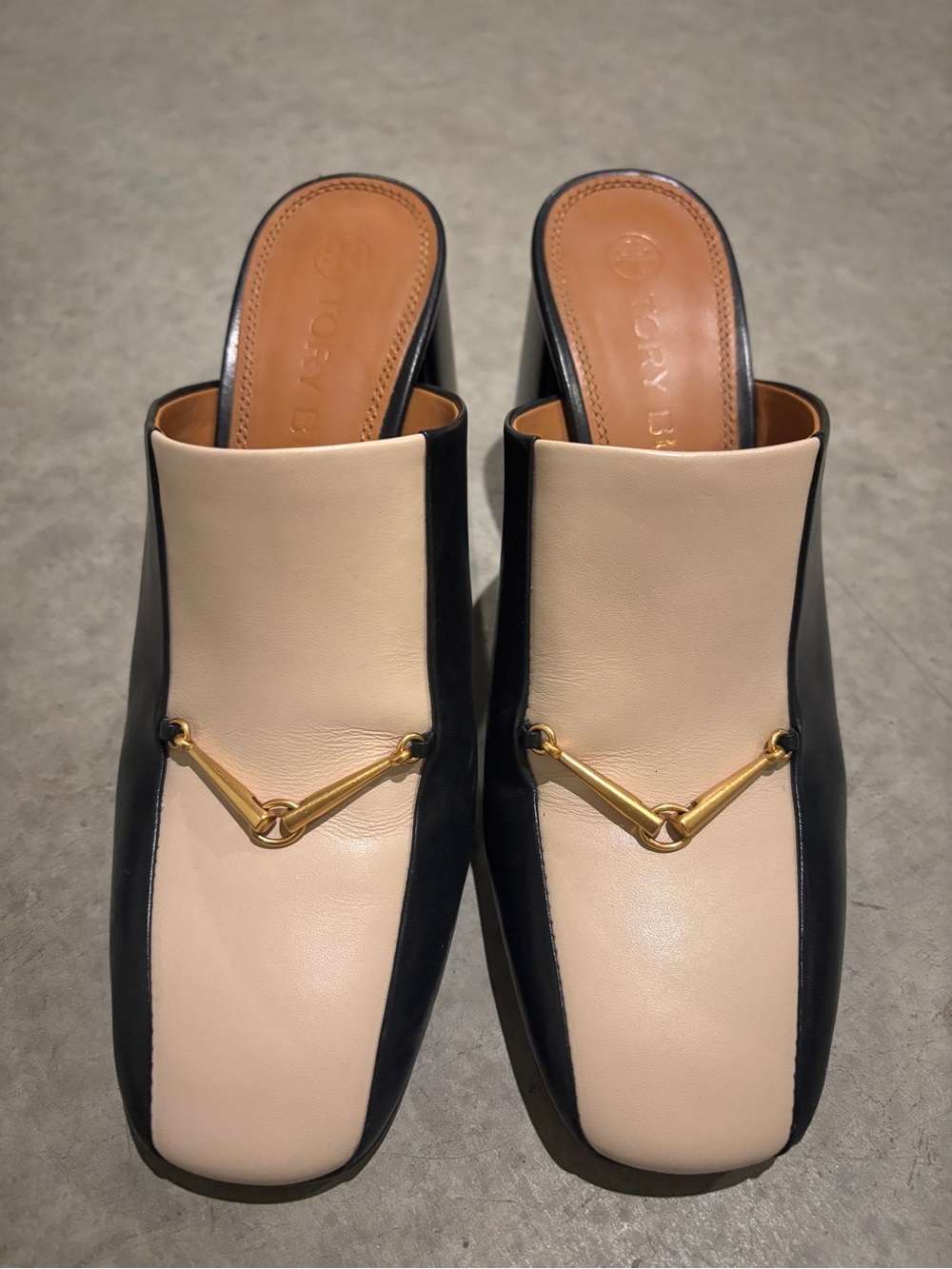 Tory Burch Two-Tone Black & Cream Leather Mule with Gold V-Bit